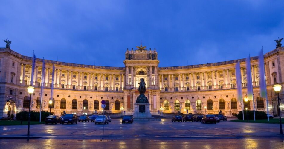 AVUSTURYA (AUSTRİA)