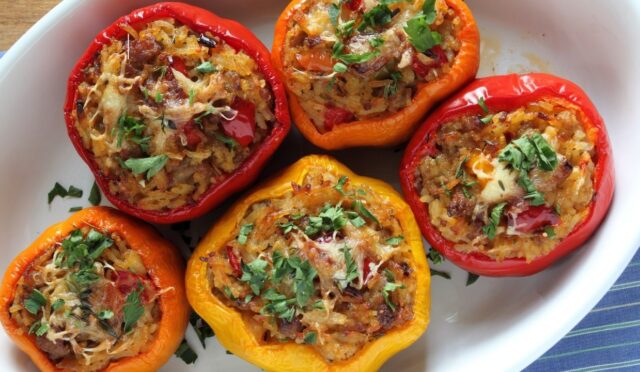 Biber Dolması Yemeği ve Tarifi