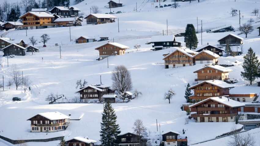 İsviçre’nin Kış Harikaları: Zermatt, St. Moritz ve Davos’un Büyüleyici Dünyası