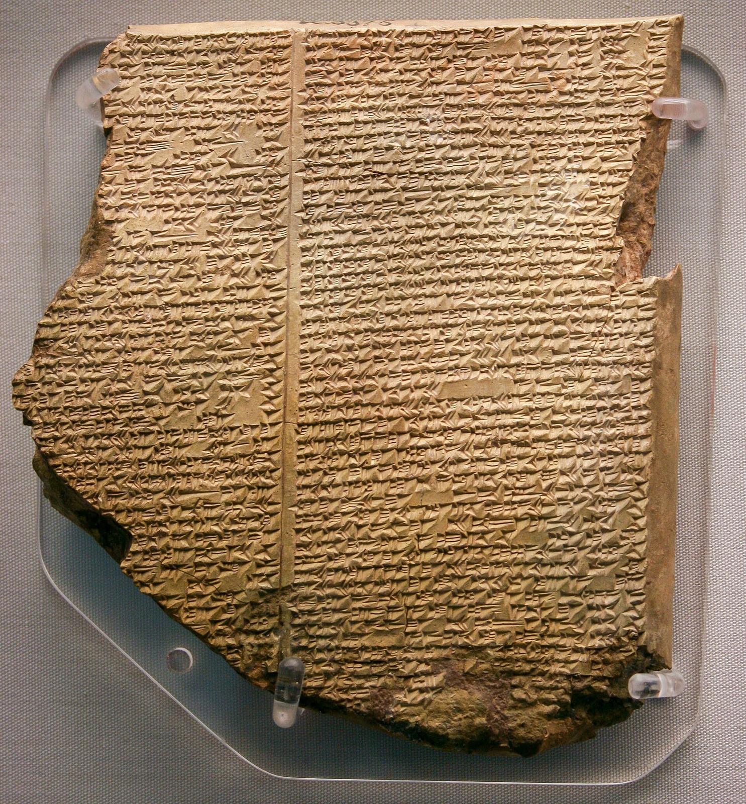 British Museum’da sergilenen, Gılgamış Destanı’nın tufan anlatısını içeren K.3375 numaralı çivi yazılı kil tablet