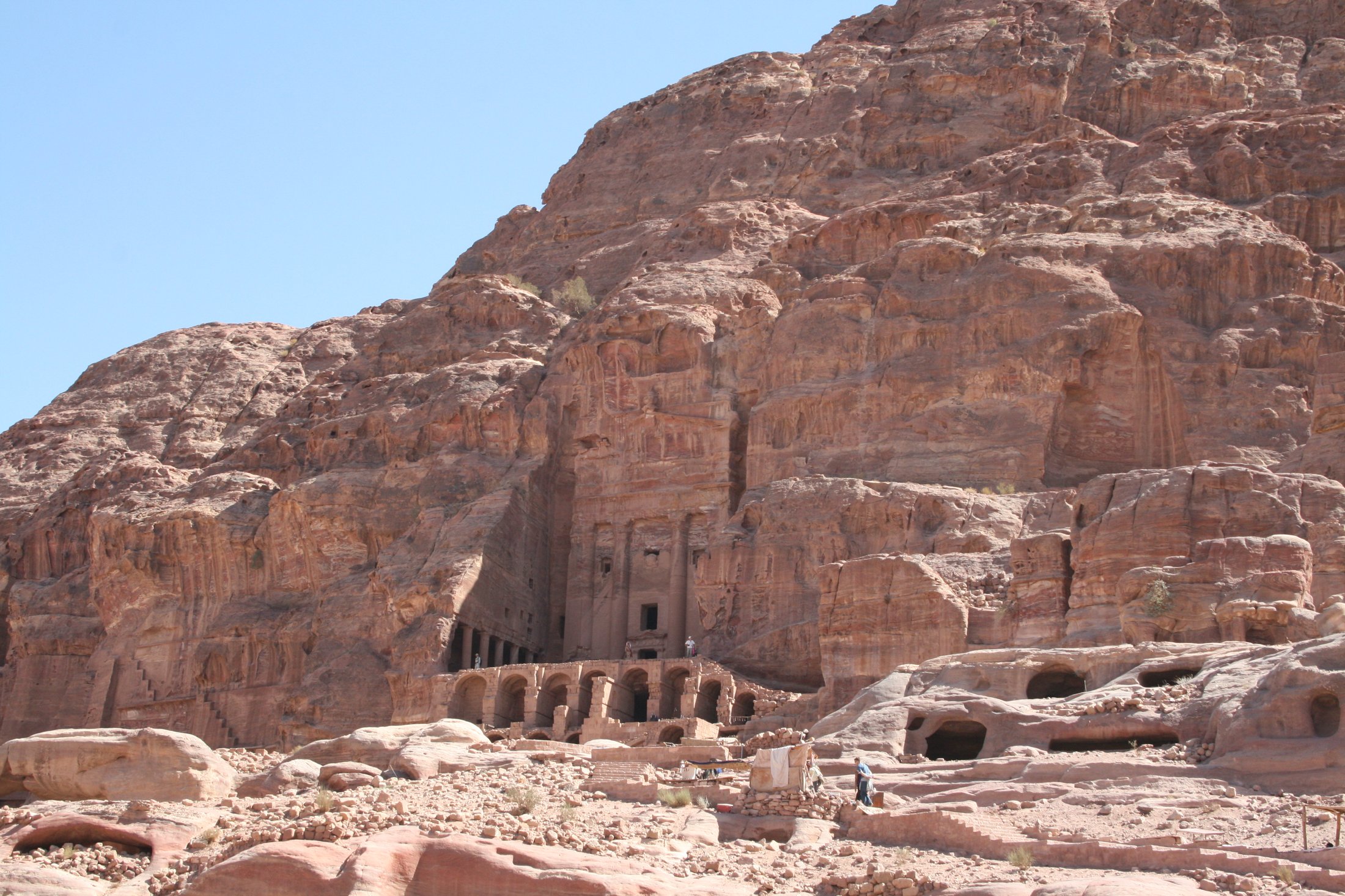Petra Kraliyet Mezarları grubundan Urn Tomb cephesi